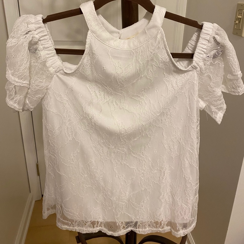 Miami shoulder cut top